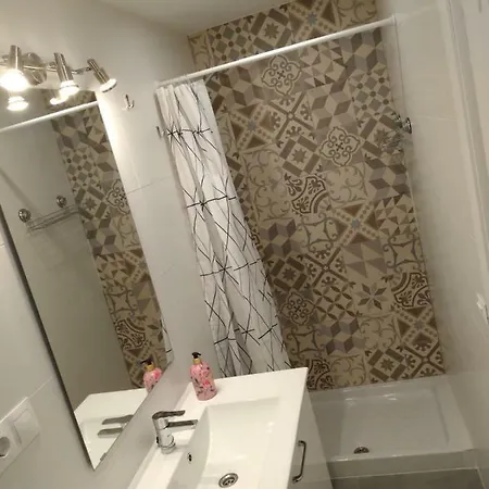 Apartment Acojedor Piso A Metros Del Pilar Y Plaza Espana